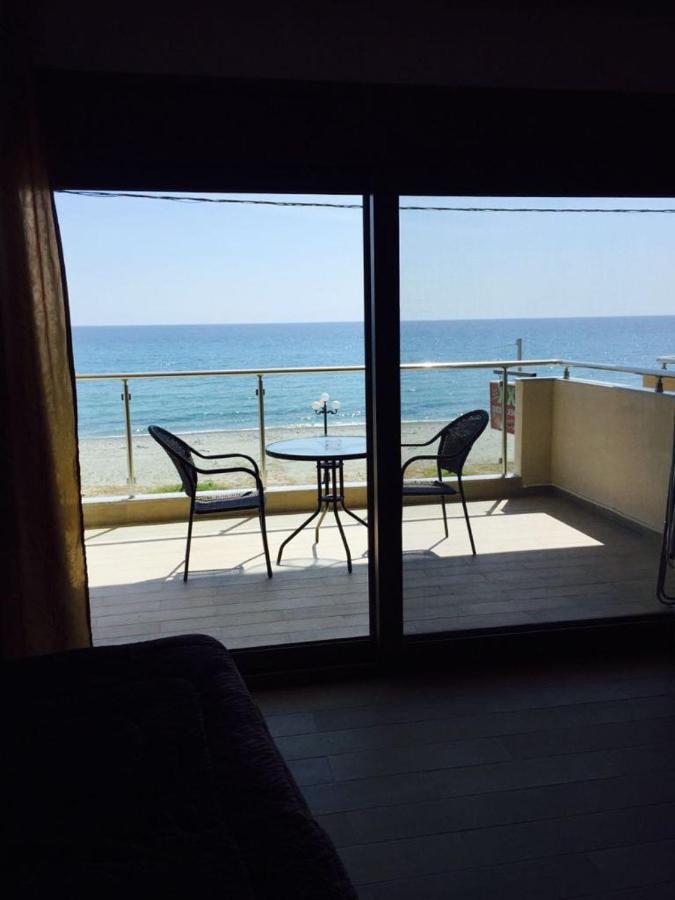 Apartments By The Sea 乐托卡亚 外观 照片