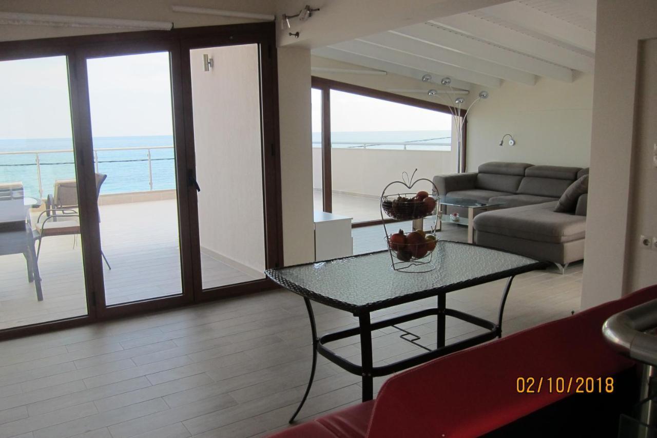 Apartments By The Sea 乐托卡亚 外观 照片